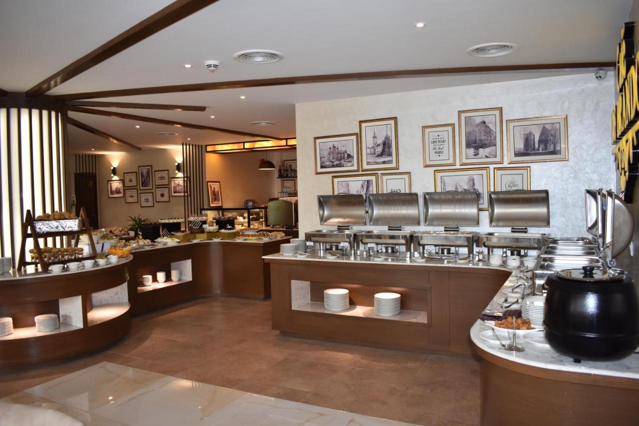 Faletti'S Grand Hotel Multan Luaran gambar